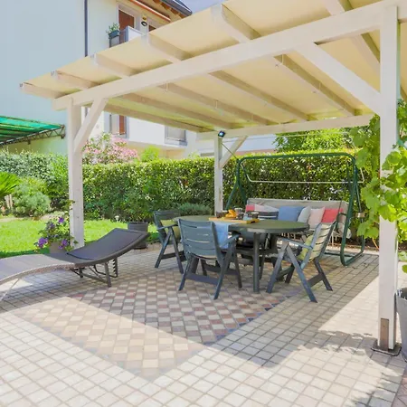 Elegant Apartment: Free Netflix, Wi-fi & Parking Verona