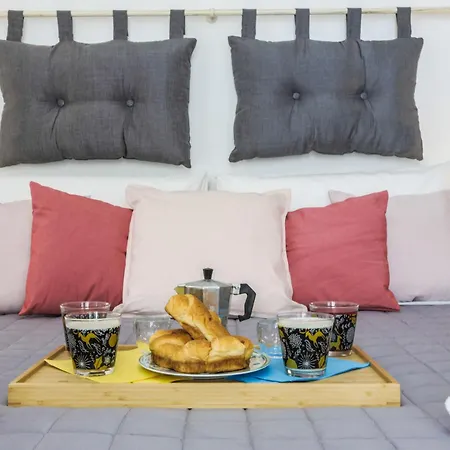 Elegant Apartment: Free Netflix, Wi-fi & Parking