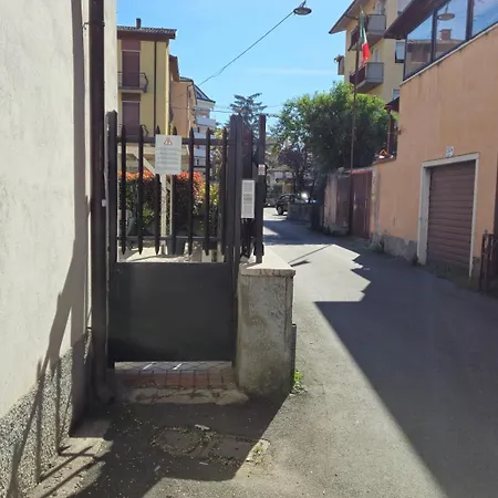 Elegant Apartment: Free Netflix, Wi-fi & Parking * Verona